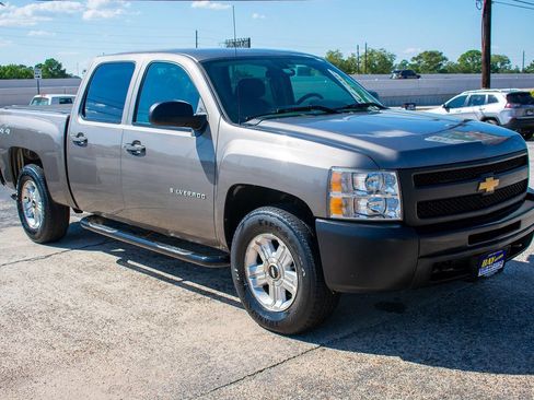 Used 2013 Chevrolet Silverado 1500 W/T w/ Skid Plate Package image 8