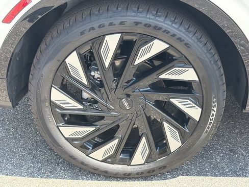 New 2026 Lincoln Nautilus Reserve w/ Jet Appearance Package AWD/4WD image 18