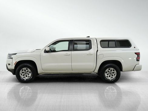 Used 2024 Nissan Frontier SV w/ Technology Package image 2