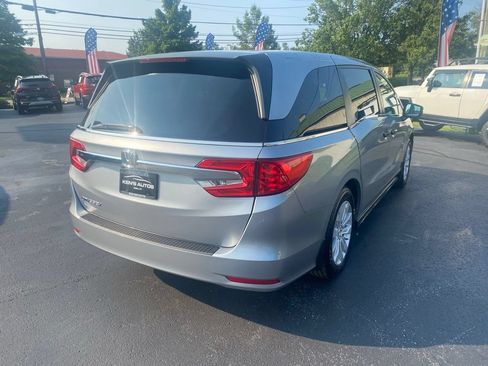 Used 2018 Honda Odyssey LX image 4