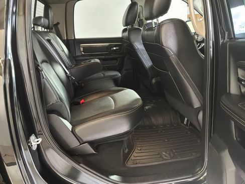 Used 2015 RAM 1500 Sport w/ Black Ram 1500 Sport Group AWD/4WD image 18
