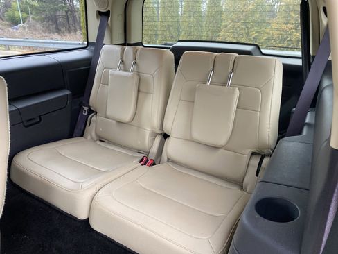 Used 2018 Ford Flex Limited w/ Equipment Group 301A image 10