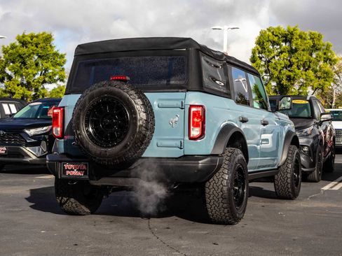 Used 2021 Ford Bronco Black Diamond image 16