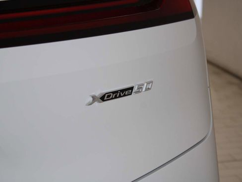 Used 2025 BMW iX xDrive50 image 7