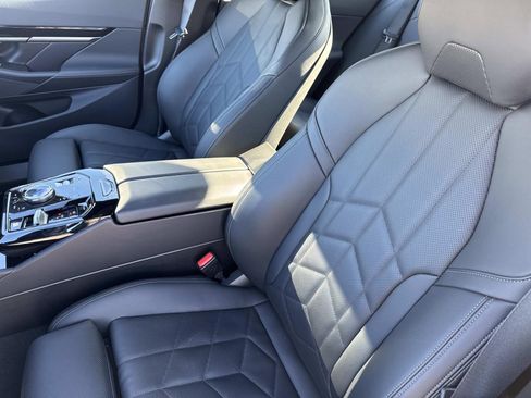 New 2025 BMW 530i xDrive AWD/4WD image 20