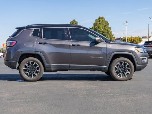 Used 2021 Jeep Compass Trailhawk image 3