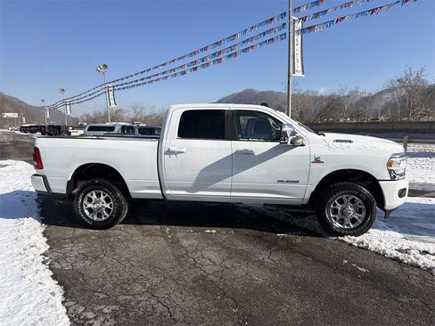Used 2024 RAM 2500 Laramie image 2