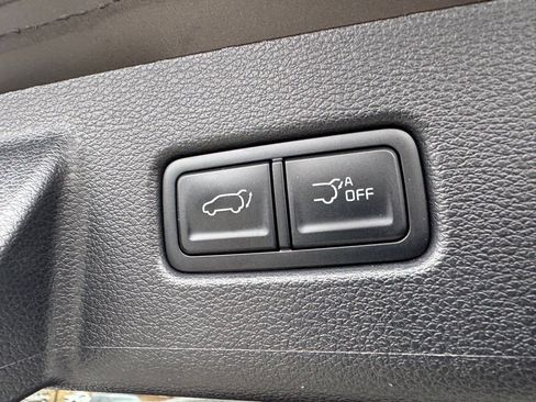 Used 2024 Kia Telluride SX w/ Towing Package image 10