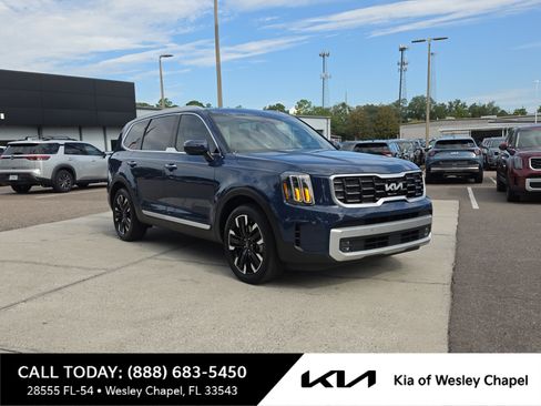 Used 2024 Kia Telluride SX w/ Towing Package FWD image 1