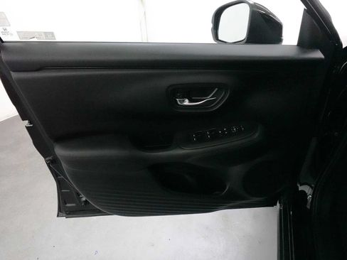 Used 2024 Honda HR-V LX image 10