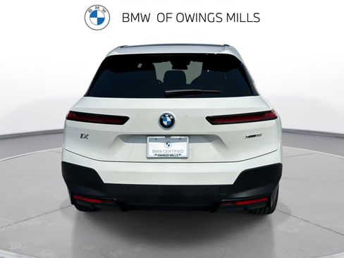 Used 2024 BMW iX xDrive50 AWD/4WD image 7