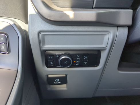 Used 2024 Ford F150 XLT w/ Mobile Office Package image 30