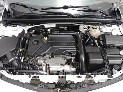 Used 2023 Chevrolet Malibu LT FWD image 23