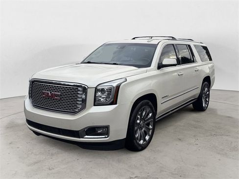 Used 2015 GMC Yukon XL Denali w/ Premium Package image 1