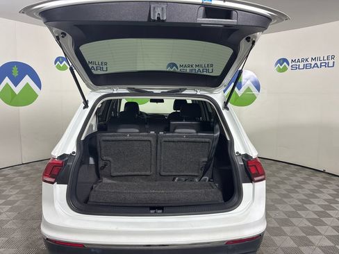 Used 2020 Volkswagen Tiguan SE w/ 3rd Row Seat Package AWD/4WD image 27
