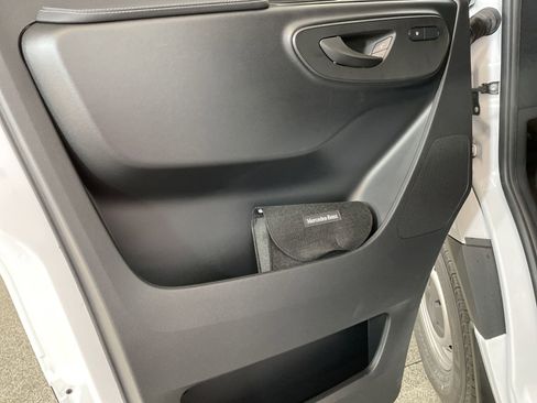 New 2025 Mercedes-Benz Sprinter 2500 image 17