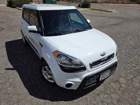 Used 2013 Kia Soul FWD image 5