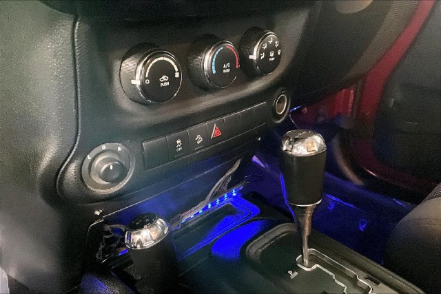 Used 2012 Jeep Wrangler Sport AWD/4WD image 16