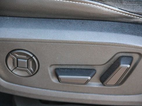 Used 2022 Audi Q3 2.0T Premium Plus w/ Premium Plus Package image 20