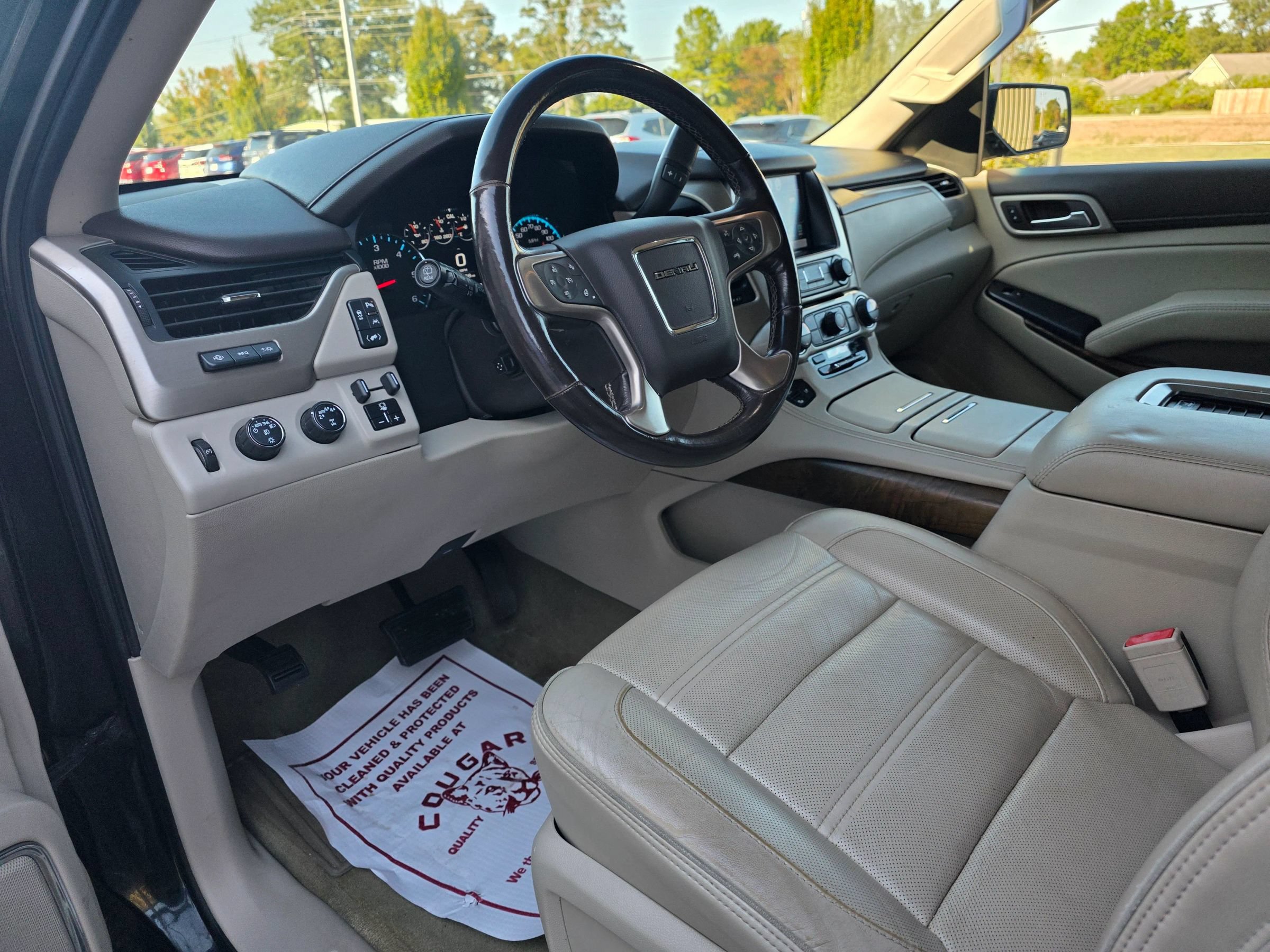 Used 2018 GMC Yukon Denali AWD/4WD image 14