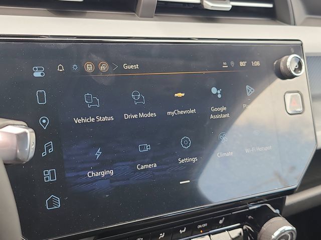 New 2027 Chevrolet Bolt LT w/ Comfort Package FWD image 26