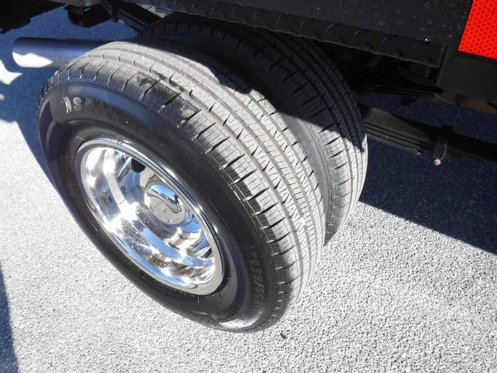 Used 2023 Chevrolet Silverado 3500 LT AWD/4WD image 5