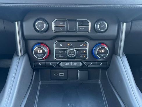 Used 2021 Chevrolet Suburban Z71 w/ Rear Media and Nav Package AWD/4WD image 13