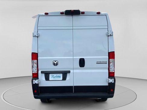 Used 2025 RAM ProMaster 2500 w/ Convenience Group FWD image 8