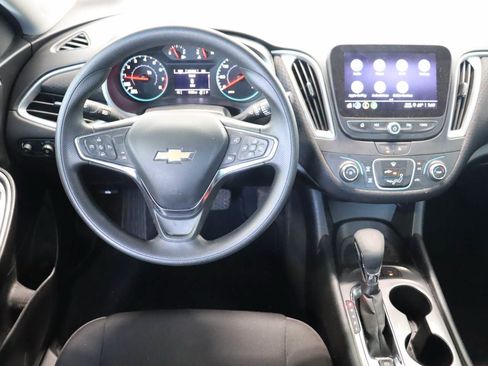 Used 2024 Chevrolet Malibu LS FWD image 11