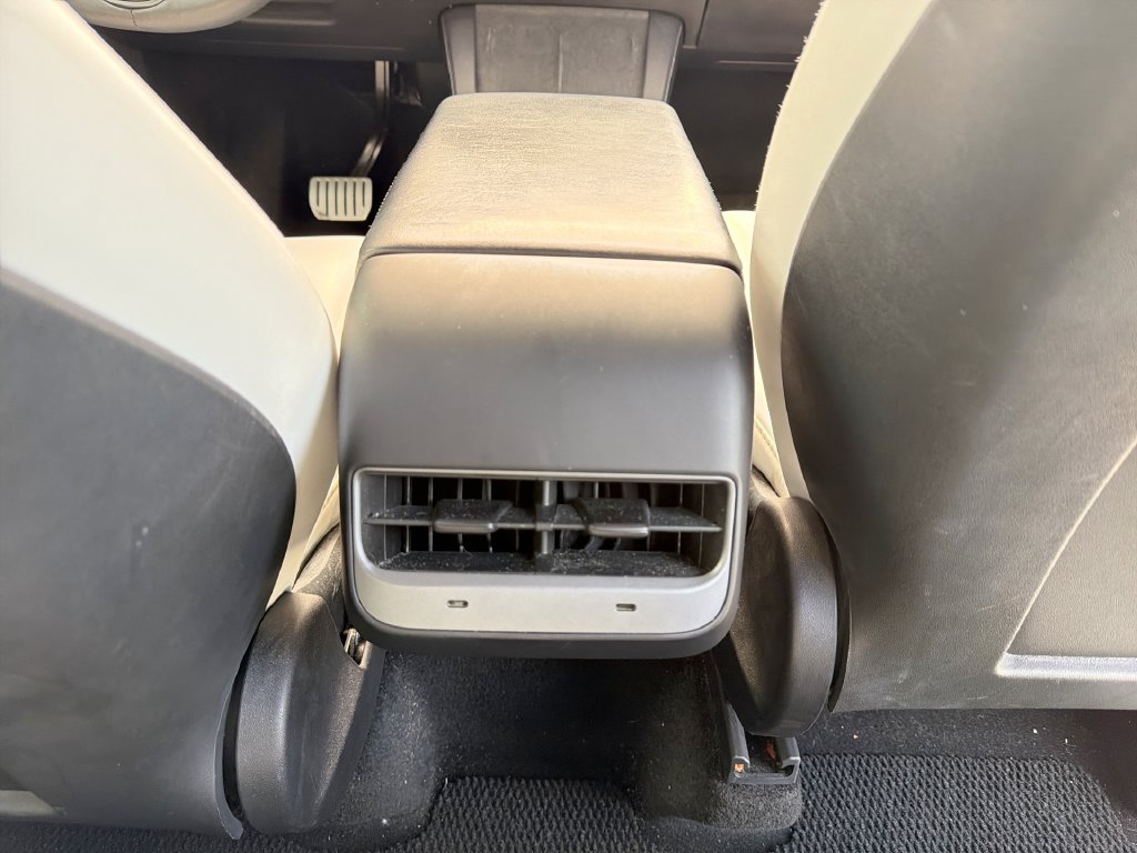 Used 2021 Tesla Model Y Performance AWD/4WD image 18