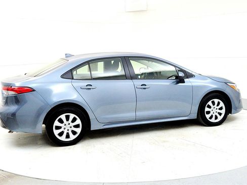 Used 2024 Toyota Corolla LE image 6