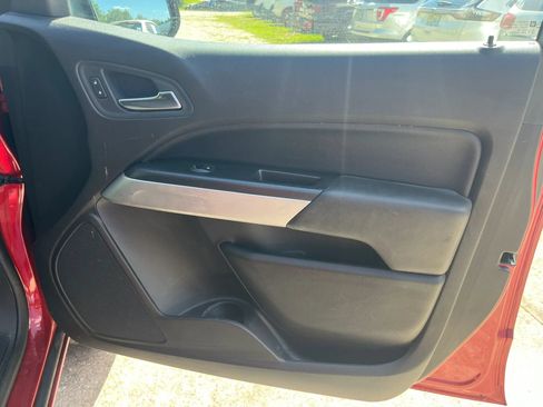 Used 2015 Chevrolet Colorado LT RWD image 27