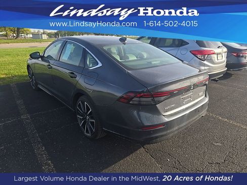Used 2023 Honda Accord Touring image 3