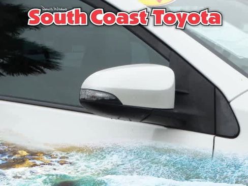 Used 2018 Toyota Corolla XSE image 7