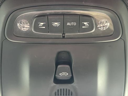 Used 2019 Volvo XC40 T5 Momentum AWD/4WD image 55