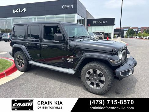 Used 2018 Jeep Wrangler Unlimited Sahara AWD/4WD image 1