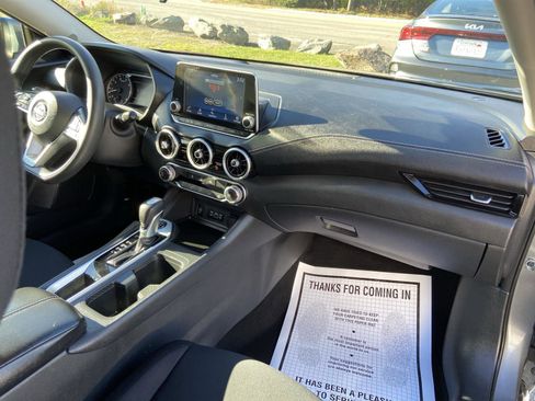 Used 2024 Nissan Sentra SV image 33