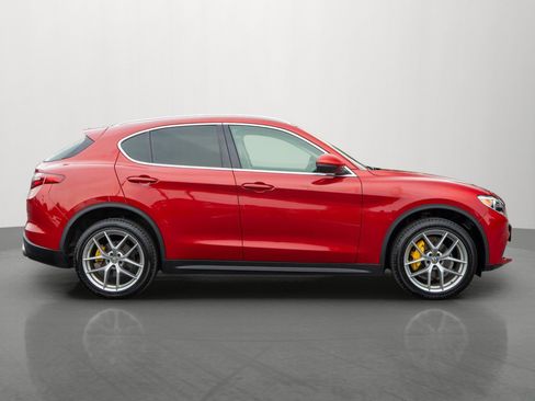 Used 2018 Alfa Romeo Stelvio Ti Lusso AWD/4WD image 8