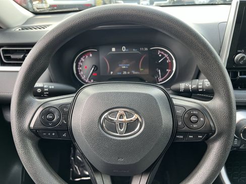 Used 2024 Toyota RAV4 XLE image 16