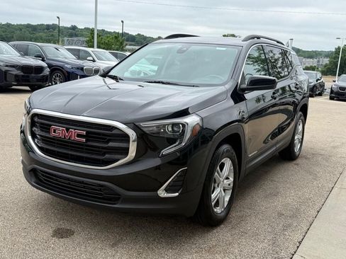 Used 2020 GMC Terrain SLE w/ Driver Convenience Package AWD/4WD image 8