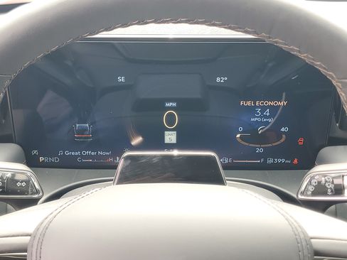 New 2026 Lincoln Aviator AWD image 13
