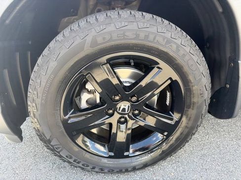 Used 2021 Honda Ridgeline Black Edition image 2