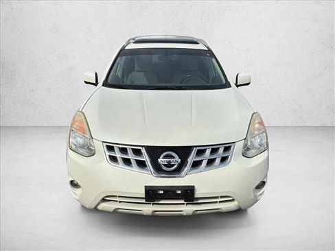 Used 2013 Nissan Rogue SL AWD/4WD image 2