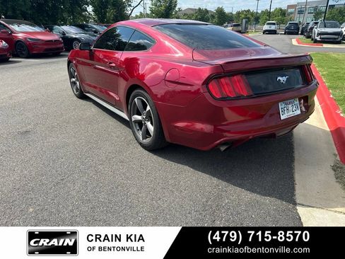 Used 2017 Ford Mustang Coupe RWD image 6