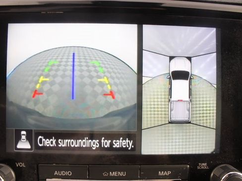 Used 2022 Nissan Frontier PRO-4X image 3