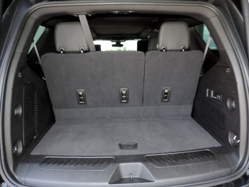 Used 2021 GMC Yukon SLT w/ SLT Luxury Plus Package RWD image 22