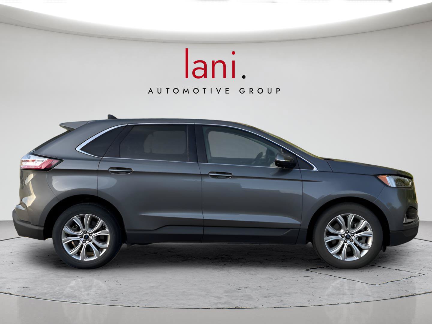 Used 2022 Ford Edge Titanium w/ Equipment Group 301A AWD/4WD image 26