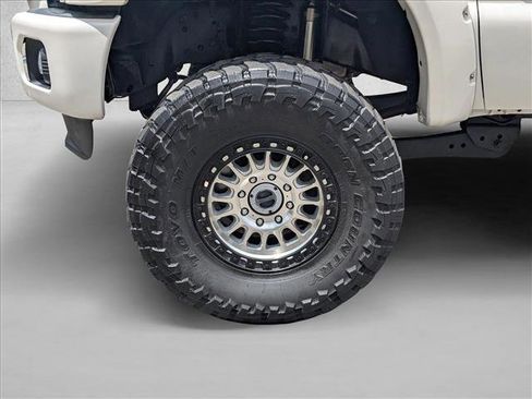 Used 2015 Ford F350 Platinum w/ FX4 Off-Road Package AWD/4WD image 22