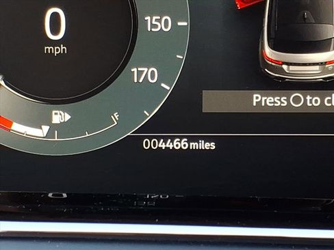 Used 2024 Land Rover Range Rover Evoque Dynamic SE image 28