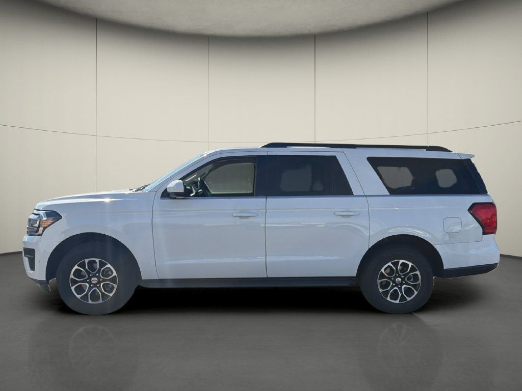 Used 2024 Ford Expedition Max XLT RWD image 4